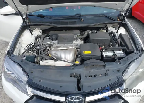 2015 Toyota Camry Se z USA, uszkodzony, nr VIN 4T1BF1FK3FU020309